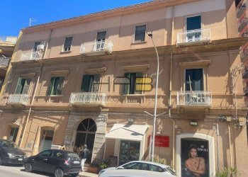 eba4cf24-b890-4501-b64a-8f76c1e4708c - Four-room apartment Via Conte Agostino Pepoli, Trapani - photo 1