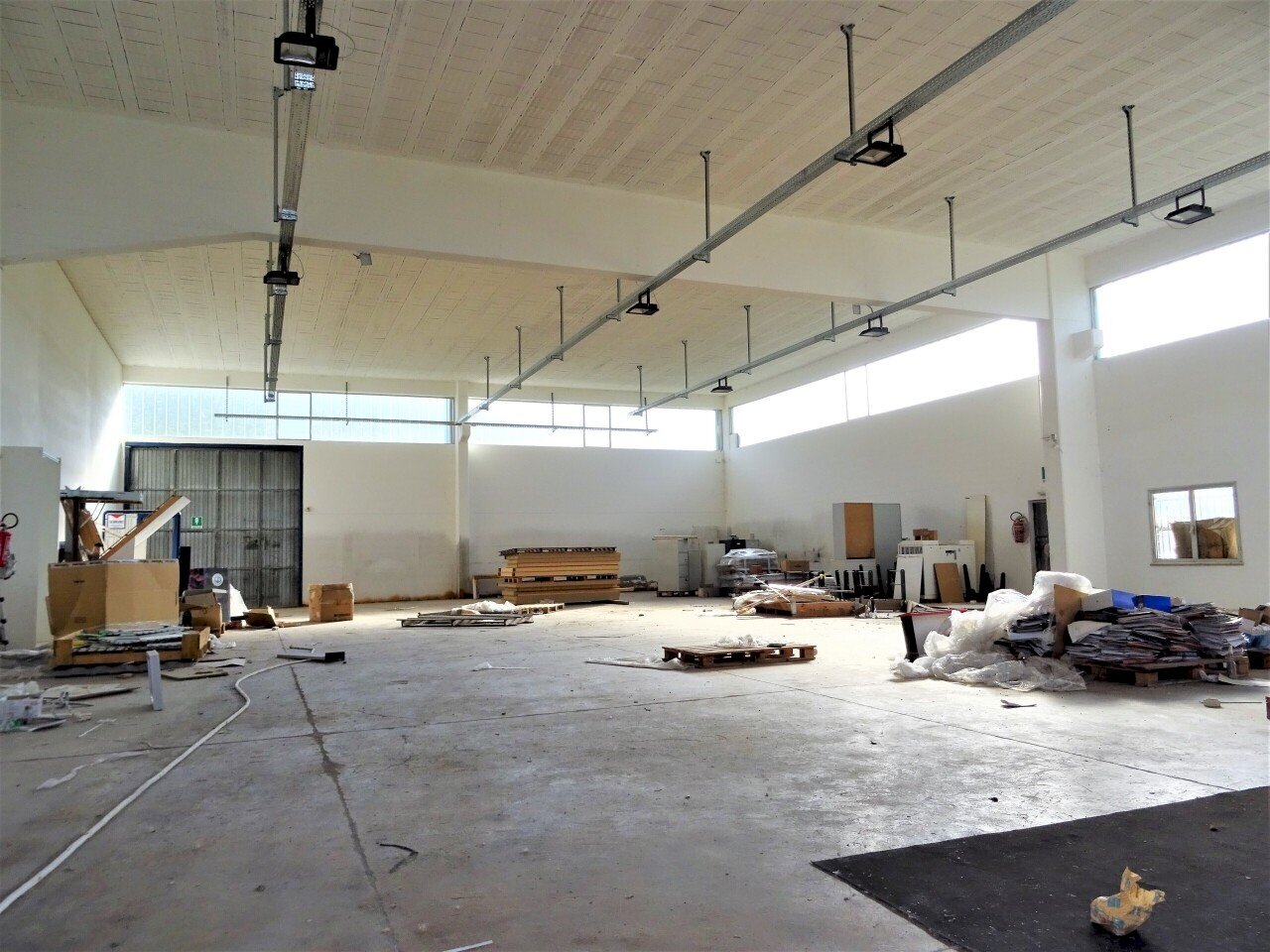 Capannone - Commercial Premises Senigallia - photo 1