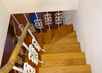 scala interna - Villa Monte San Vito - photo 25