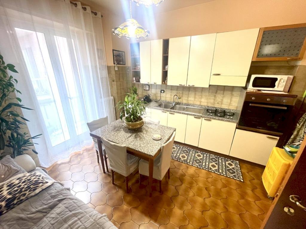 Four-room apartment Via antonio delbecchi, Imperia - photo 1