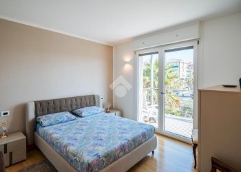 Three-room apartment Lungomare amerigo vespucci, Imperia - photo 45