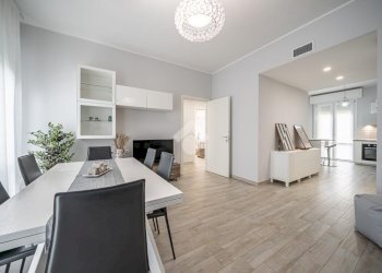 Three-room apartment Strada Antonio Zarotto, Parma (neighborhood Lubiana) - photo 1
