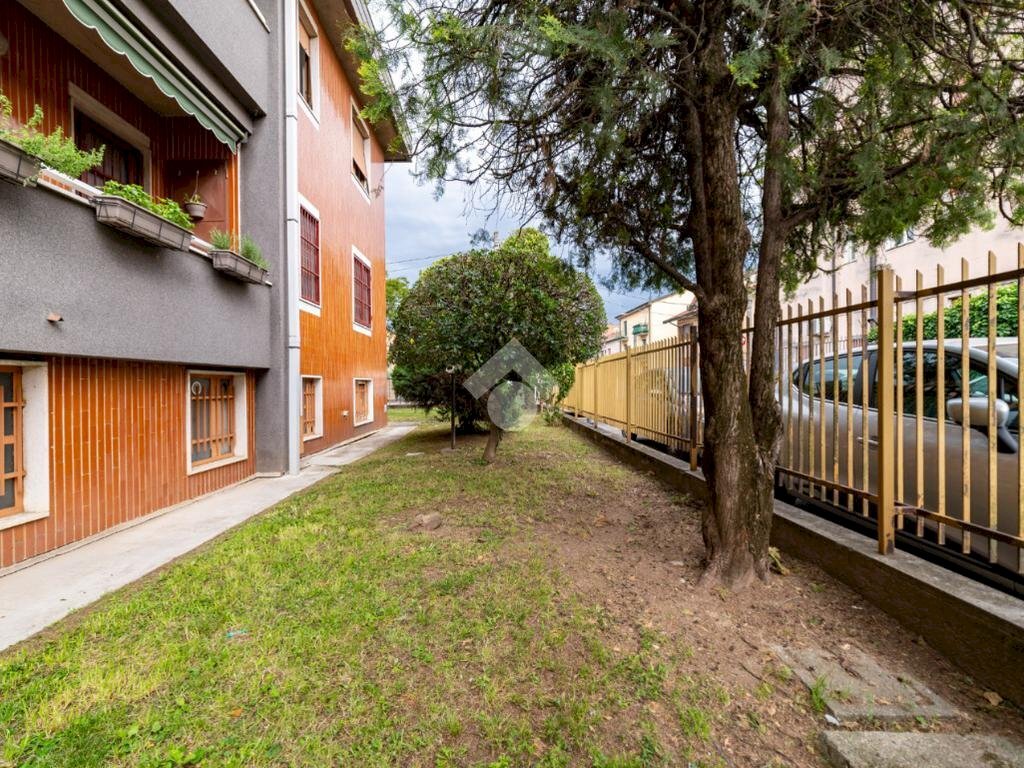 Trilocale Via Pordenone, frazione Calderara, Paderno Dugnano - foto 3