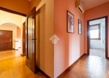 Three-room apartment Via Pordenone, hamlet Calderara, Paderno Dugnano - photo 15