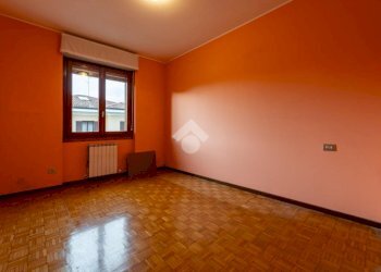 Three-room apartment Via Pordenone, hamlet Calderara, Paderno Dugnano - photo 17