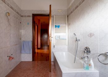 Three-room apartment Via Pordenone, hamlet Calderara, Paderno Dugnano - photo 21