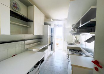 Two-room apartment Via della Liberazione, Peschiera Borromeo - photo 4
