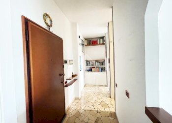 Two-room apartment Via della Liberazione, Peschiera Borromeo - photo 12