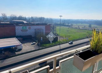 Two-room apartment Via della Liberazione, Peschiera Borromeo - photo 17