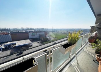 Two-room apartment Via della Liberazione, Peschiera Borromeo - photo 18