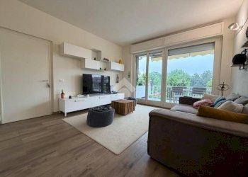 Three-room apartment Corso Europa, Pessano con Bornago - photo 4