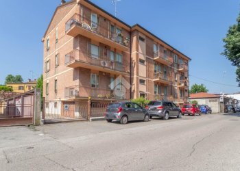 Three-room apartment Via Fratelli Aventi, Ferrara - photo 1