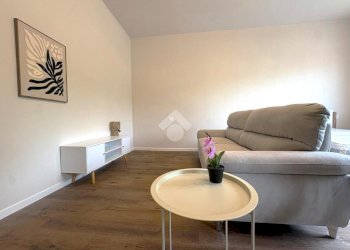 One-room apartment Via Crema, Legnano - photo 11