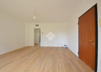 Two-room apartment Via Sondrio, Gessate - photo 4