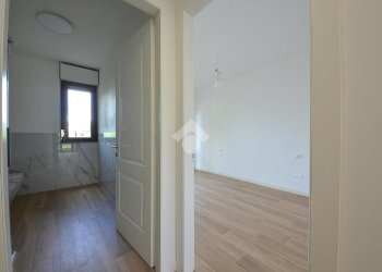 Two-room apartment Via Sondrio, Gessate - photo 12