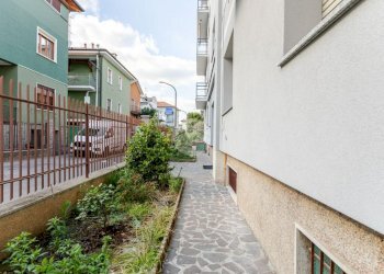 Two-room apartment Via Amatore Sciesa, Bollate - photo 23