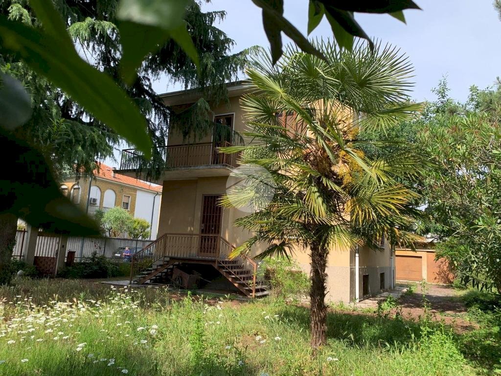 Villa Via Monte Nevoso, Paderno Dugnano - photo 1