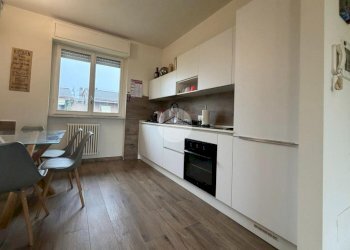 Three-room apartment Corso Europa, Pessano con Bornago - photo 7