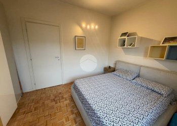 Three-room apartment Corso Europa, Pessano con Bornago - photo 17