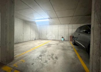 Parking space Via Montello, Rescaldina - photo 1
