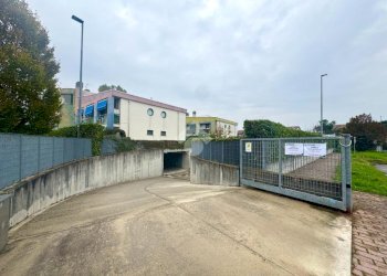Parking space Via Montello, Rescaldina - photo 8
