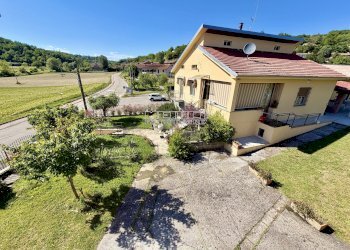 Facciata - Villa Bifamiliare Via Monsignor Schierano, 1, Castell'Alfero - foto 6