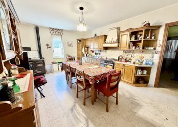 Cucina - Villa Bifamiliare Via Monsignor Schierano, 1, Castell'Alfero - foto 20