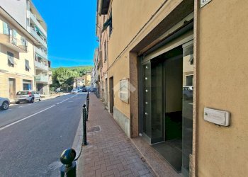 Negozio Via pietro ratto, Busalla - foto 3