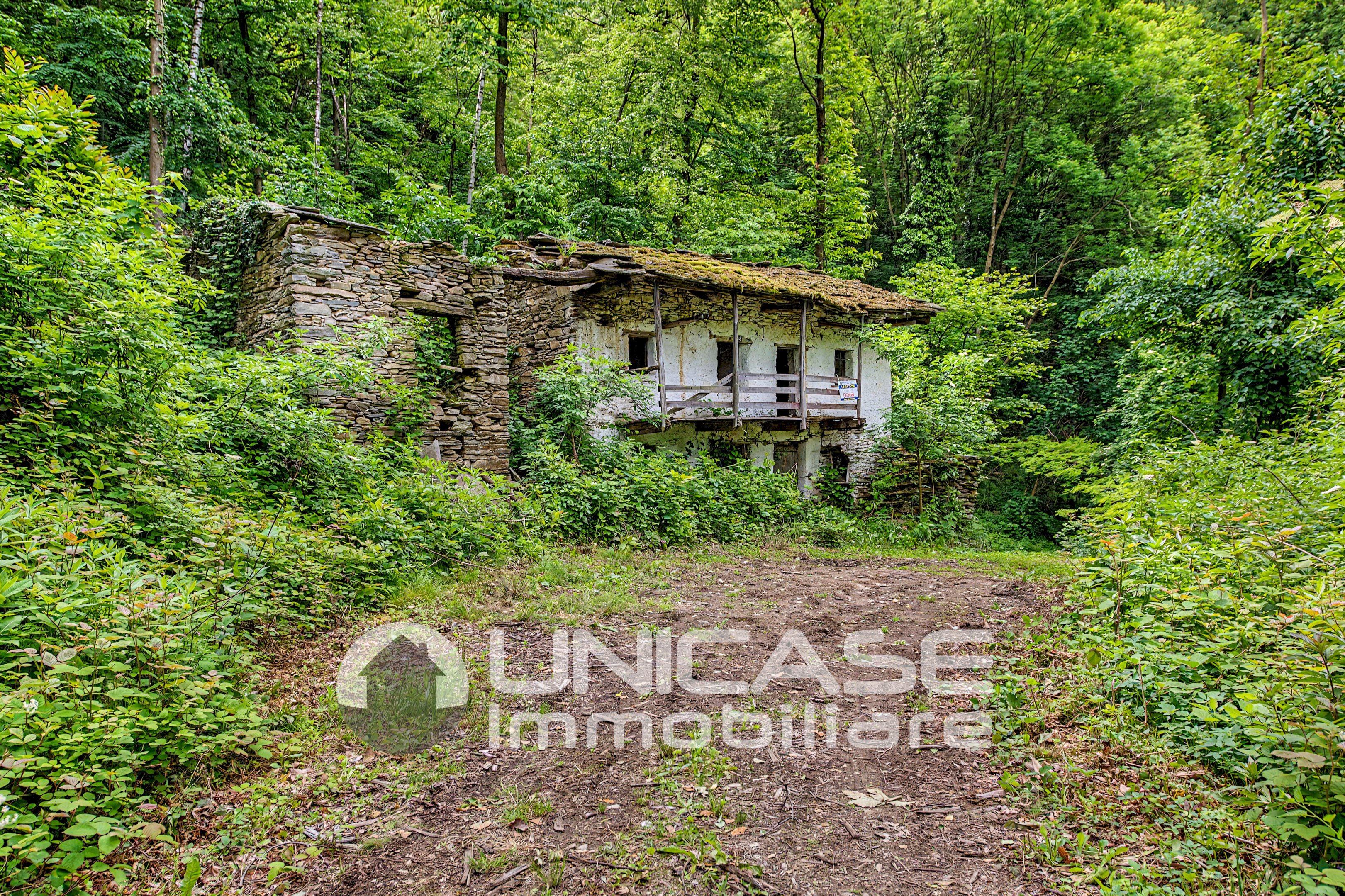 Facciata - Casa indipendente via Inverso Rolandi, Torre Pellice - foto 1