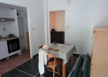 Three-room apartment Via Mario Preve, 21, Genova (neighborhood Castelletto) - photo 5