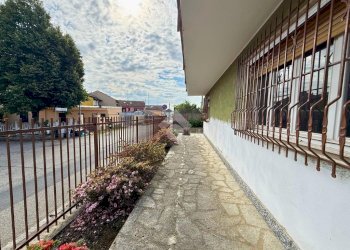 Three-room apartment Via Prarolo, Vercelli - photo 13