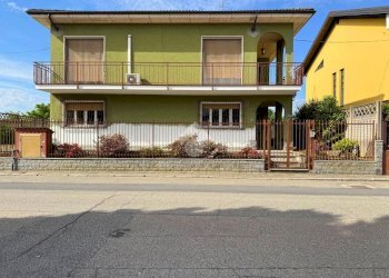Three-room apartment Via Prarolo, Vercelli - photo 16