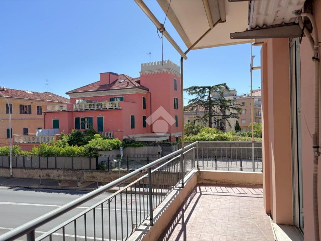 Three-room apartment Via Aurelia, Loano - photo 3