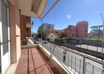 Three-room apartment Via Aurelia, Loano - photo 10