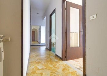 Three-room apartment Via G. Previati, Lavagna - photo 12