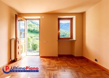 Portion of a house Frazione Dialley 27, Aymavilles - photo 20