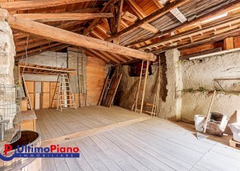Portion of a house Frazione Dialley 27, Aymavilles - photo 22