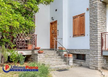 INGRESSO CONDOMINIALE - Three-room apartment Frazione Plan Felinaz 48, Charvensod - photo 34