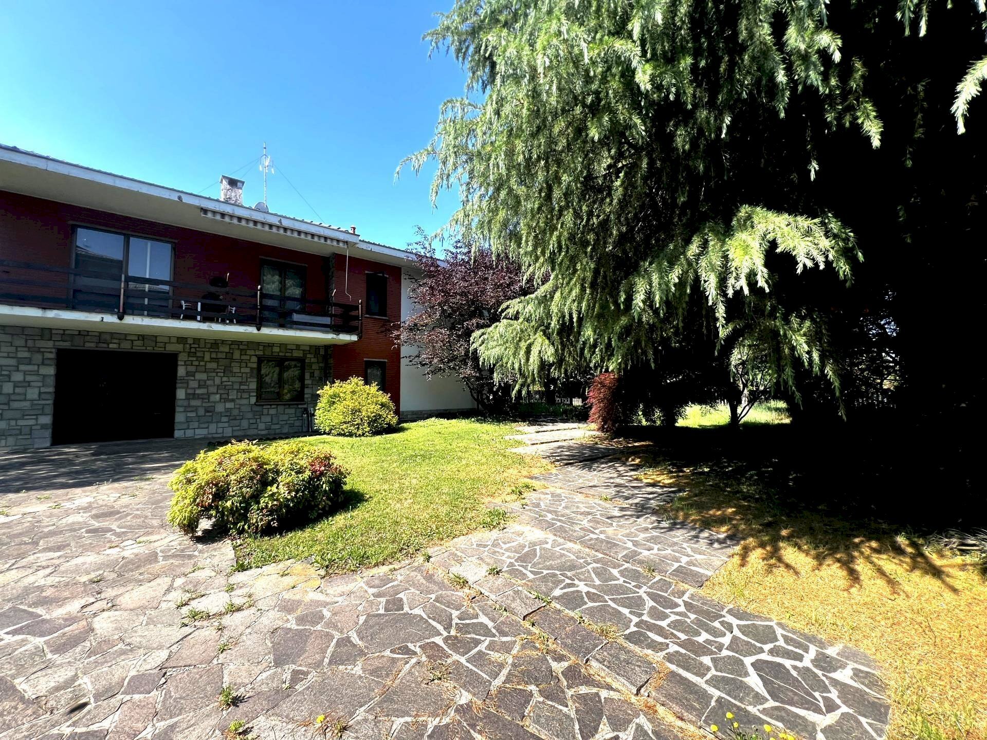 Foto 1 - Casa semi indipendente VIA LOMBARDIA
 
16, Bernareggio - foto 1