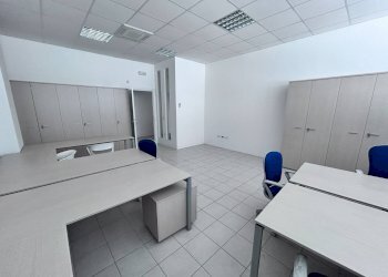Foto 1 - Office Via Luigi Einaudi, Civitanova Marche - photo 1