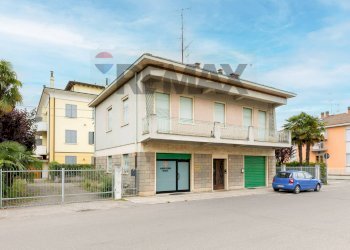 Casa indipendente Via dei Mille, 48 
 Piumazzo, Castelfranco Emilia - foto 1