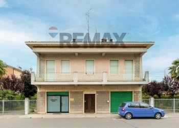 Casa indipendente Via dei Mille, 48 
 Piumazzo, Castelfranco Emilia - foto 2