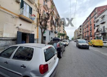 Edificio all\'aperto - Locale Commerciale Corso Secondigliano
178, Napoli - foto 7