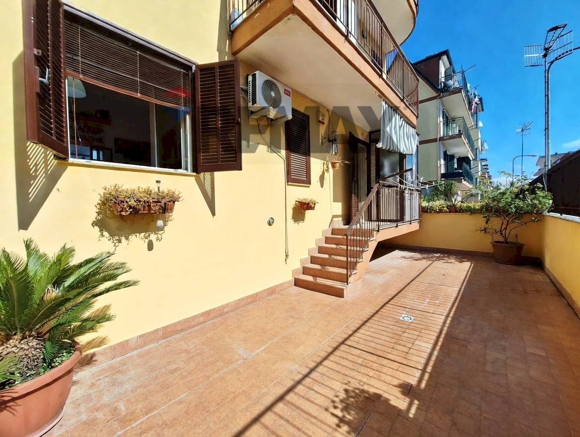 Terrazza - Three-room apartment via Luigi Perosi
 
41, Acerra - photo 1