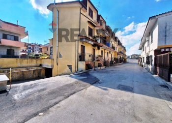 Edificio all\'aperto - Three-room apartment via Luigi Perosi
 
41, Acerra - photo 13