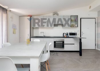 Cucina - Bilocale Via Pola
 
77, Caronno Pertusella - foto 7