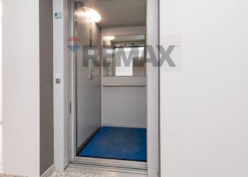 Bagno - Bilocale Via Pola
 
77, Caronno Pertusella - foto 22