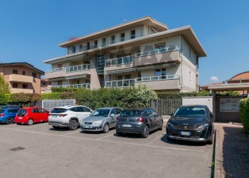Edificio all\'aperto - Bilocale Via Pola
 
77, Caronno Pertusella - foto 27