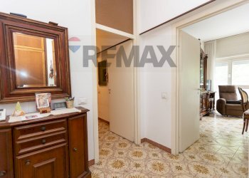 Ingresso / disimpegno - Four-room apartment Via Togliatti
17, Locate di Triulzi - photo 10