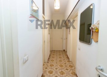 Disimpegno zona notte - Four-room apartment Via Togliatti
17, Locate di Triulzi - photo 18